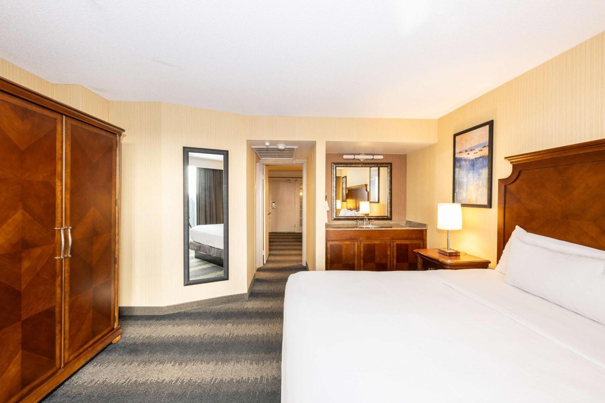 Embassy Suites By Hilton Bloomington/Minneapolis Eksteriør bilde
