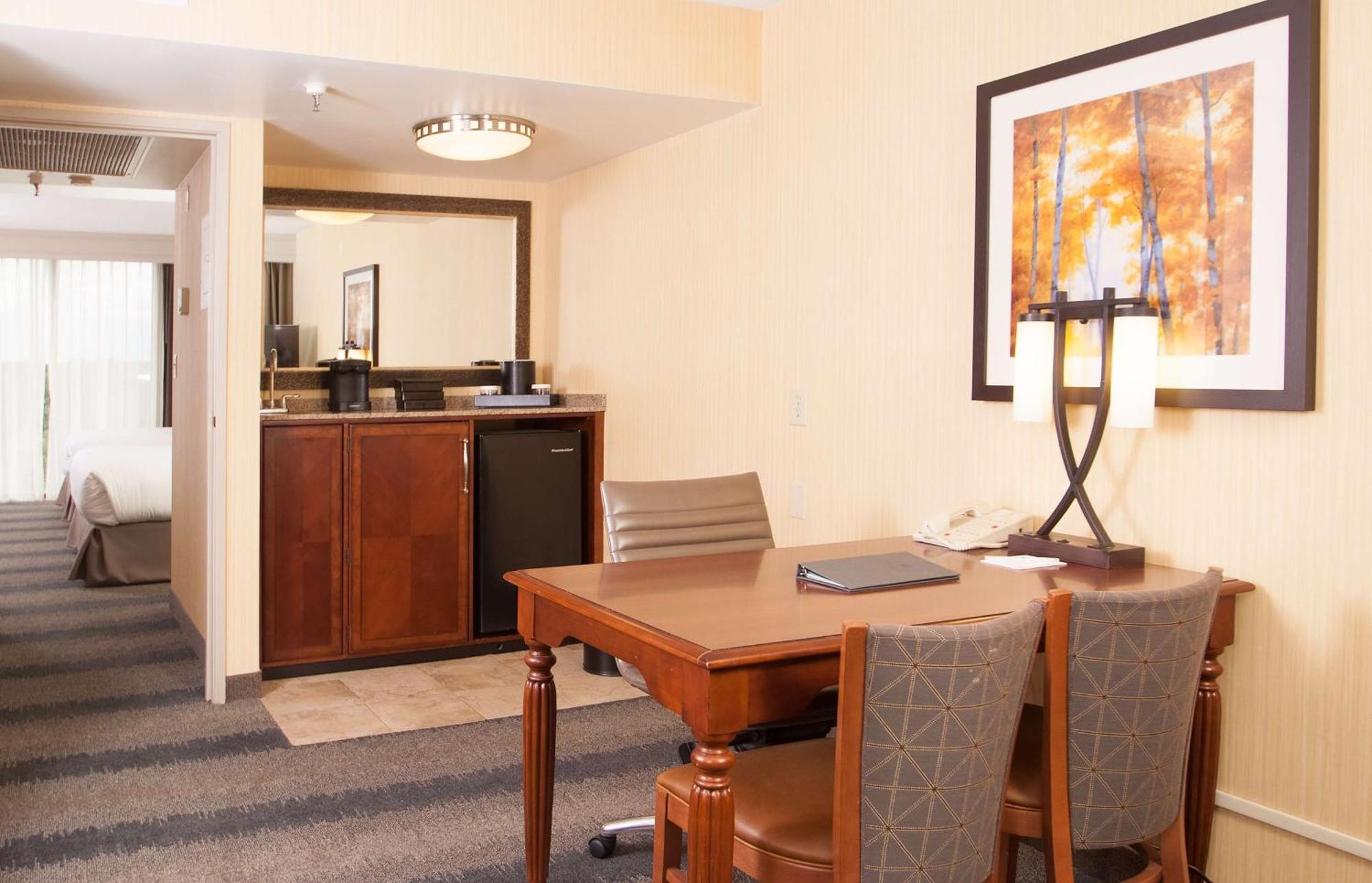Embassy Suites By Hilton Bloomington/Minneapolis Eksteriør bilde