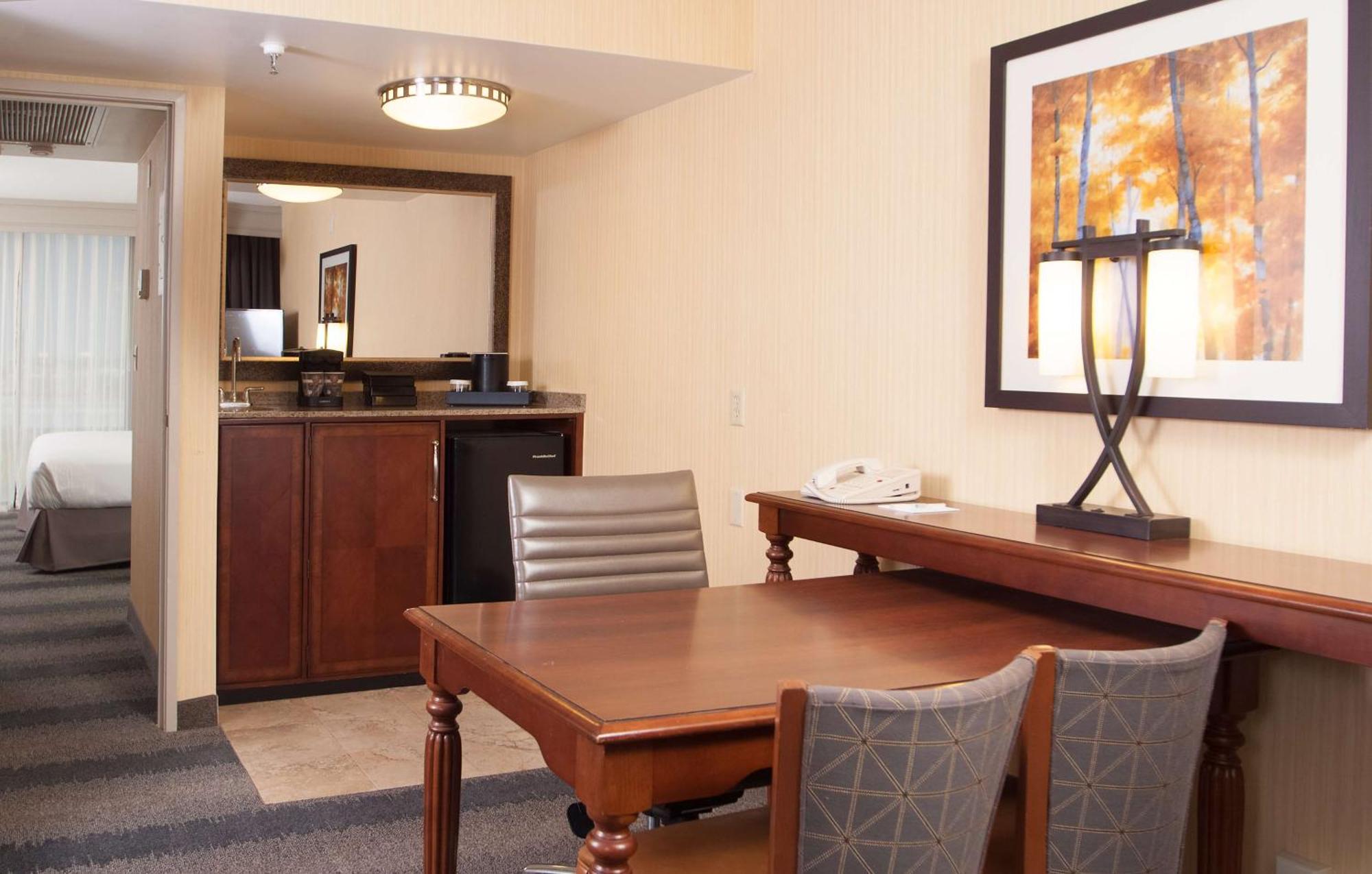 Embassy Suites By Hilton Bloomington/Minneapolis Eksteriør bilde