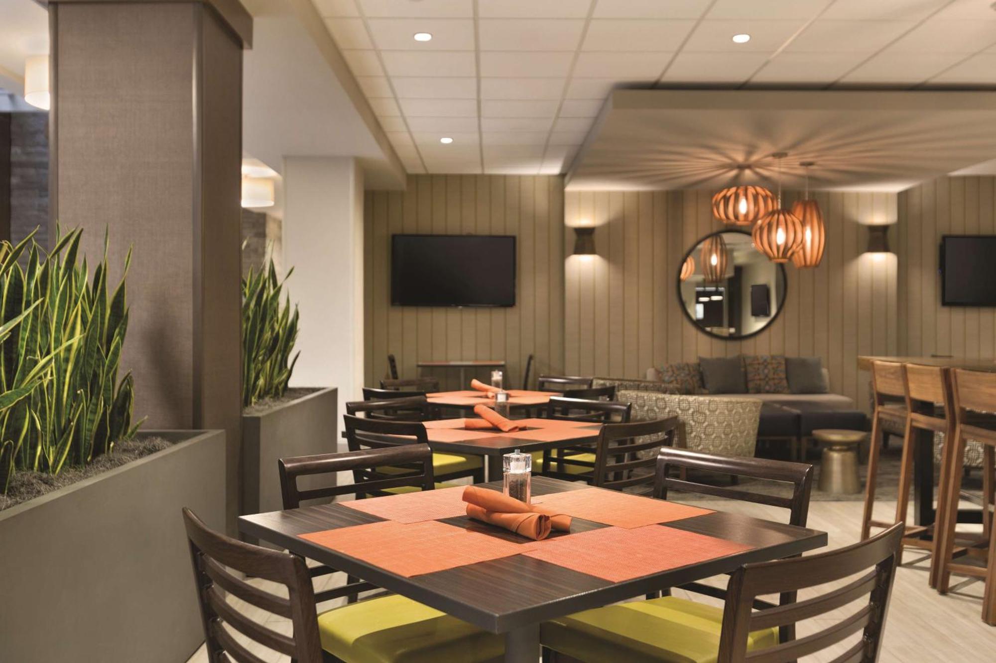 Embassy Suites By Hilton Bloomington/Minneapolis Eksteriør bilde