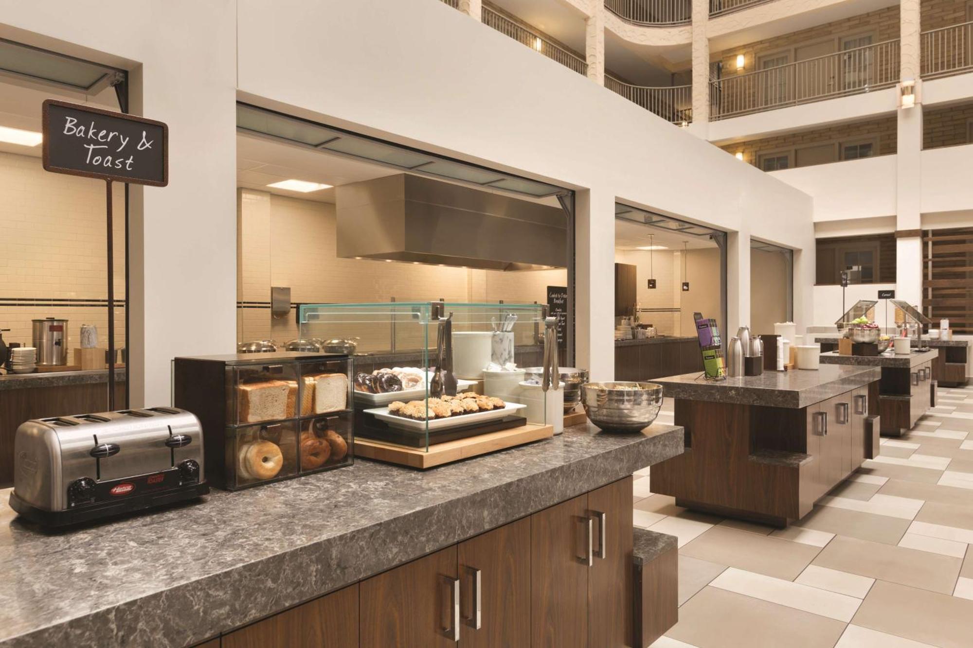 Embassy Suites By Hilton Bloomington/Minneapolis Eksteriør bilde
